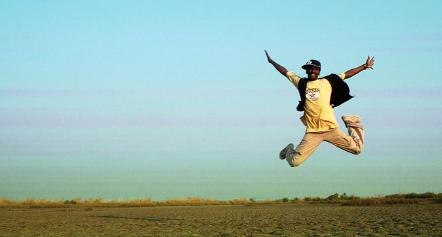 Jemand springt in die Luft (Bild: sxc.hu / asifthebes)